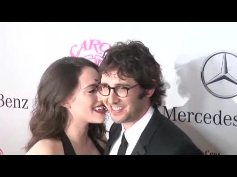 VIDEO : Kat Dennings and Josh Grobin Are Dating