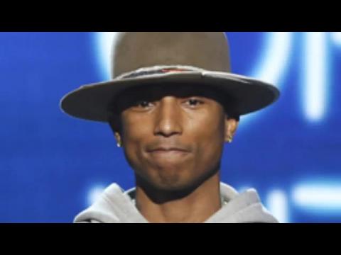 VIDEO : Pharrell Williams en duo avec...