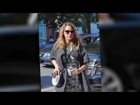 VIDEO : Blake Lively est une future maman sexy
