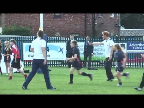 VIDEO : Prince Harry Gets Sporty