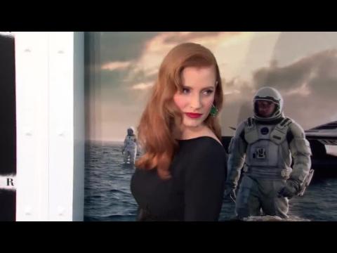 VIDEO : Matthew McConaughey, Anne Hathaway And Jessica Chastain Look Out Of This World At The Inters
