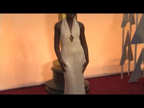 VIDEO : La robe  150.000 dollars de Lupita Nyong'o vole  son htel