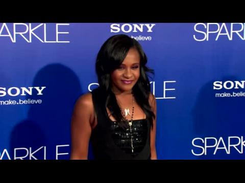 VIDEO : L'tat de Bobbi Kristina Brown ne s'amliore pas