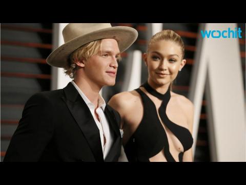 VIDEO : Gigi Hadid & Cody Simpson Show PDA at NBA Game and Seem Kinda...Bored?