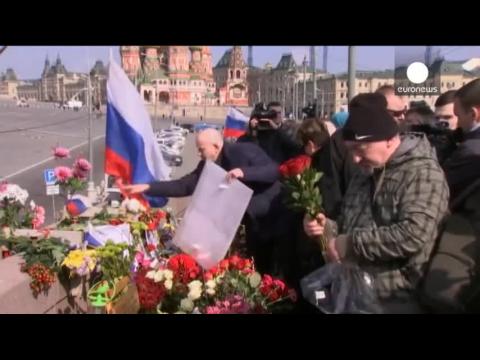 40 jours après le meurtre de Nemtsov, minute de silence à Moscou