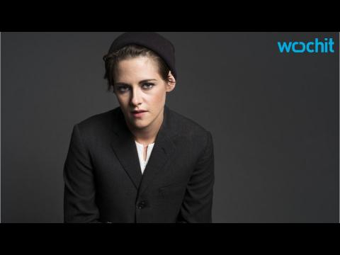 VIDEO : How Is Kristen Stewart Handling Robert Pattinson?s Enagement News?