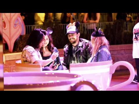VIDEO : James Franco Enjoys Disneyland For A Friend's Birthday
