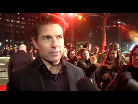 VIDEO : Tom Cruise y Katie Holmes no estn en condiciones de hablar