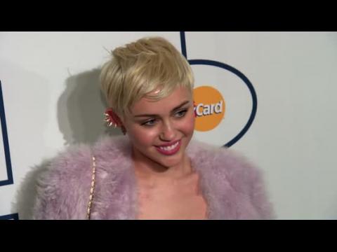 VIDEO : Les stars qui ont opt pour le blond platine