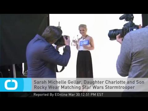 VIDEO : Sarah michelle gellar, daughter charlotte and son rocky wear matching star wars stormtrooper