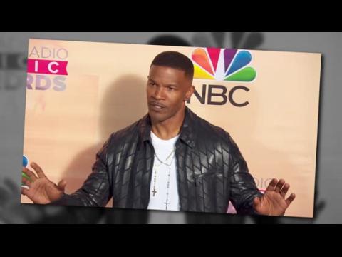 VIDEO : Outrage Over Jamie Foxx's Bruce Jenner Joke at iHeartRadio Music Award Show