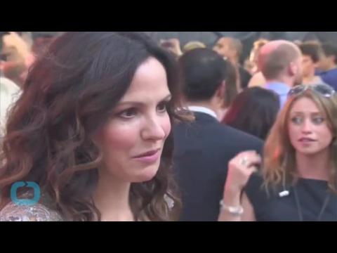 VIDEO : Mary-louise parker heads off-broadway in 'heisenberg'