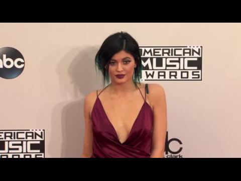 VIDEO : Kylie Jenner Was Reportedly Denied Vogue Cover