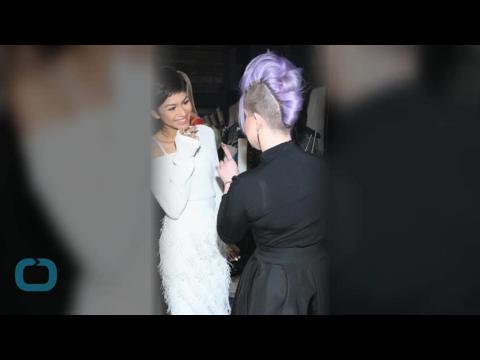 VIDEO : Kelly osbourne threatens to quit ?fashion police? after giuliana rancic?s controversial zend