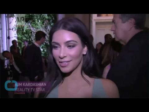 VIDEO : Kim kardashian shares pic after falling asleep with makeup on, breaks down her exact beauty