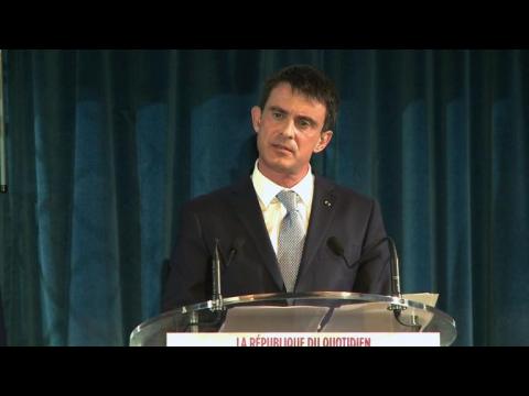 "Peur" d'une victoire du FN: Valls nie tout "calcul politicien"