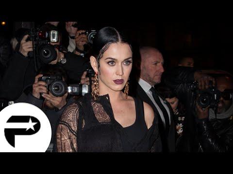 VIDEO : Fashion Week : Katy Perry et Kim Kardashian en poupée dark