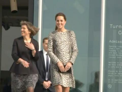 VIDEO : Exclu Vido : Kate Middleton : nouvelle apparition style avant l'arrive de bb !