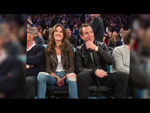 VIDEO : Alessandra Ambrosio & Will Arnett Film Scenes At Knicks Game