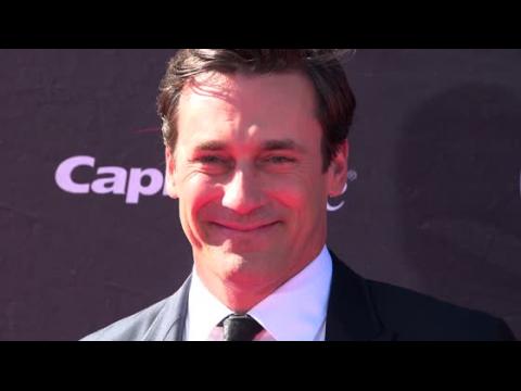 VIDEO : Mad Men's Jon Hamm Has Been Receiving Treatment For Alcohol Abuse