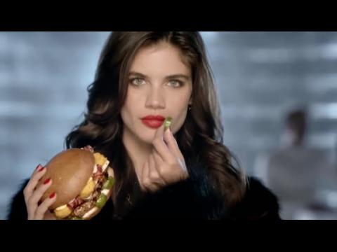 VIDEO : Victoria's Secret Stunner Sara Sampaio Gets Steamy With A Cheeseburger
