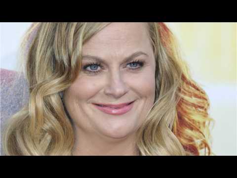 VIDEO : Amy Poehler To Direct ?Moxie? For Netflix