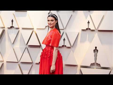 VIDEO : The 2019 Oscars' Most Questionable Dresses