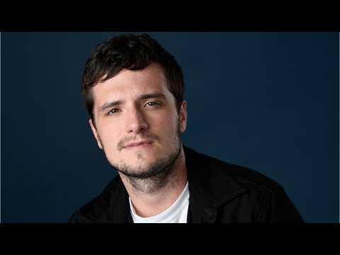 VIDEO : Josh Hutcherson Roasts Console Players At Overwatch League Match