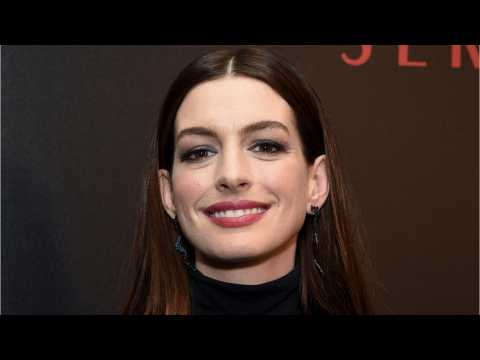 VIDEO : Anne Hathaway Praises Brie Larson's 'Captain Marvel'