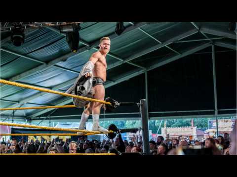 VIDEO : Luke Harper Returns To WWE Live