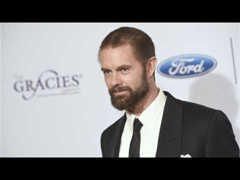 VIDEO : Garrett Dillahunt Opens Up About Preparation For Role On Fear The Walking Dead