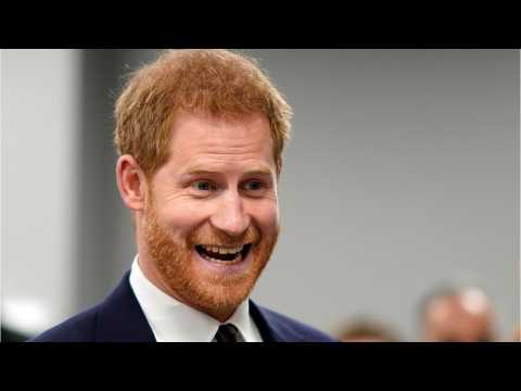 VIDEO : Prince Harry Reportedly Taking Paternity Leave After Meghan Markle Gives Birth