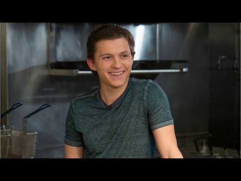 VIDEO : 'Spider-Man: Far From Home' Star Helps Fan With Cancer Contact Tom Holland
