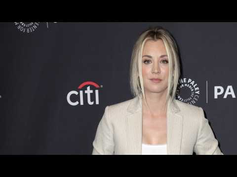VIDEO : ?Big Bang Theory? Star Kaley Cuoco Posts Throwback Photo Of The Cast