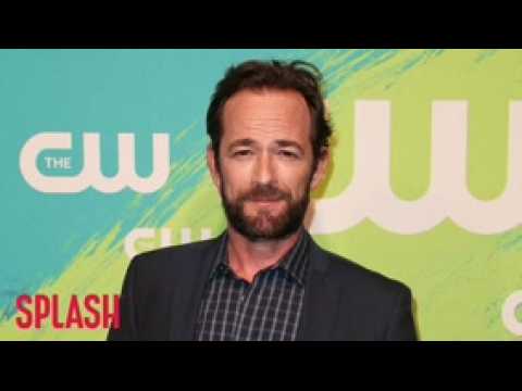 VIDEO : Luke Perry 'Never Regained Consciousness' Following His Stroke