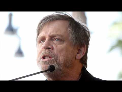 VIDEO : Mark Hamill Hilariously Reminds Fans of His Online Friendship with Ariana Grande