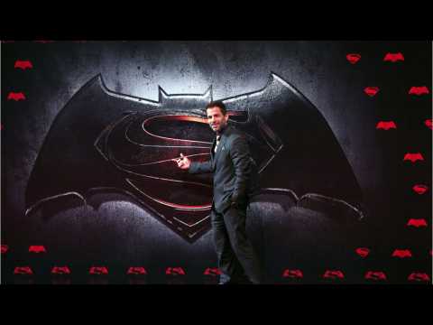 VIDEO : Zack Snyder Addresses An Infamous Scene From 'Batman v Superman'