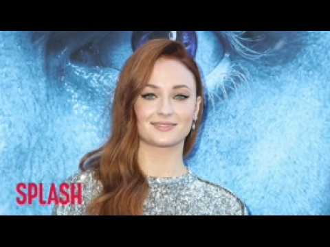 VIDEO : Sophie Turner Insists She's Only Told 'Two People' About Game Of Thrones Ending