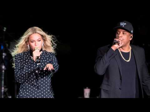 VIDEO : Jay-Z And Beyonce Dedicate GLAAD Award Family Members
