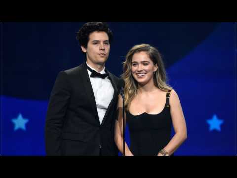 VIDEO : Cole Sprouse & Haley Lu Richardson Surprise ?Five Feet Apart? Audiences