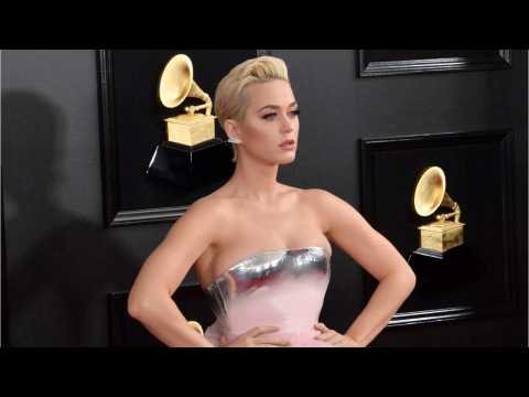VIDEO : Is Katy Perry Engaged To Orlando Bloom?