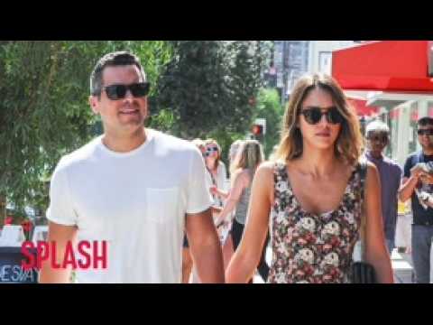 VIDEO : Jessica Alba Is 'Best Friends' With Her Husband Cash Warren