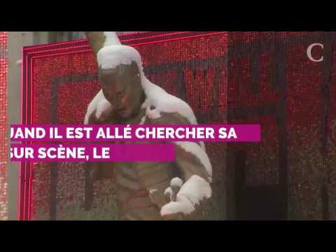 VIDEO : VIDEO. Oscar 2019 : le baiser fougueux de Rami Malek  sa chrie Lucy Boynton
