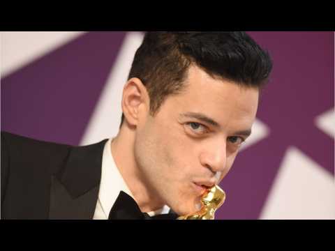 VIDEO : Rami Malek Fell Off The Oscars Stage After Winning Best Actor