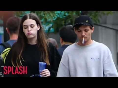 VIDEO : Louis Tomlinson 'Devastated' By Sister's Death