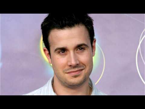 VIDEO : Freddie Prinze Jr. Joins CW's Upcoming Nancy Drew Series