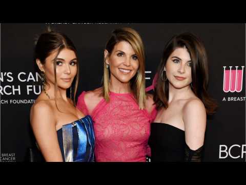 VIDEO : Lori Loughlin's Daughter Didn't Even Go To Class In HS!