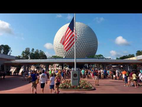 VIDEO : Disney Parks Now Selling Alcoholic Popsicles