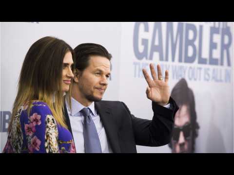 VIDEO : Mark Wahlberg Opens Up About Family Life