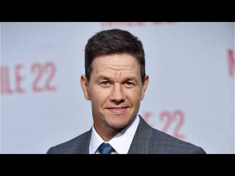 VIDEO : Mark Wahlberg Calls NBA Star Jimmy Butler To Help Daughter With Basketball Skills